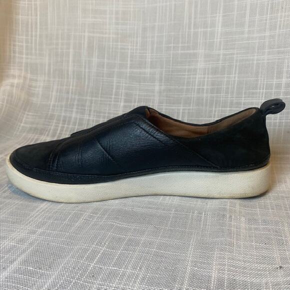 Vionic Zinah Black Leather Slip On Comfort Sneakers Shoes Womens 8.5 - Picture 3 of 7